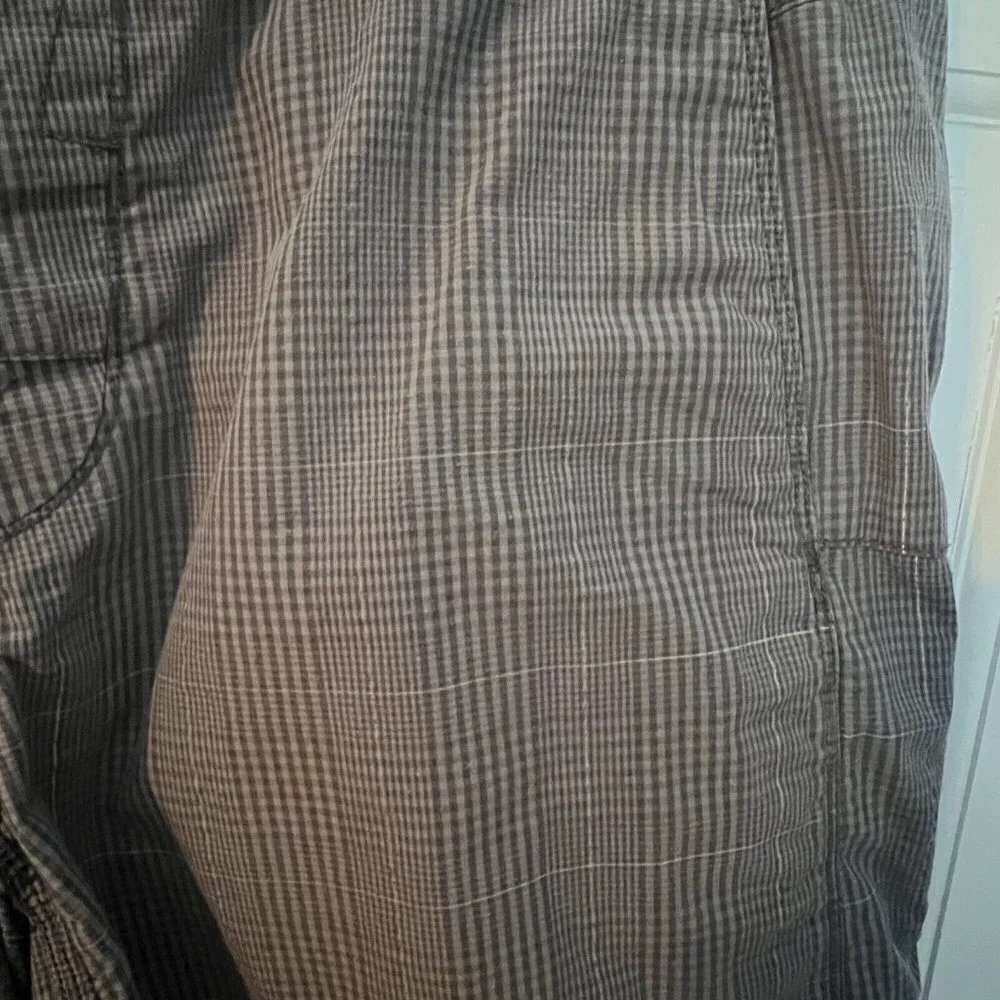 The North‎ Face Men's Gray Plaid Striped Chino Shorts Size 36 Outdoor Casual